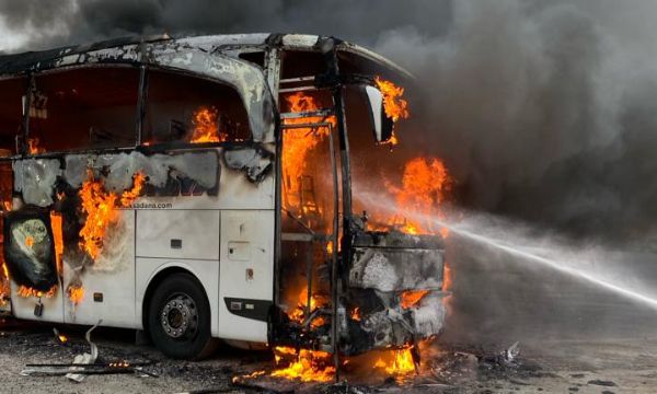 İzmir'den yola çıkmıştı... Alev alev yandı!
